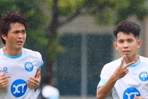 Tuấn Anh Hồng Duy vắng mặt ở trận gặp tuyển Việt Nam.