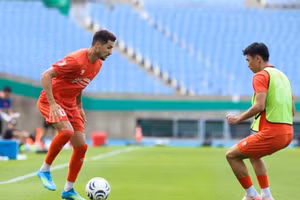 Hoàng Hên muốn cùng tuyển Việt Nam vô địch AFF Cup 2026. Ảnh: VFF.