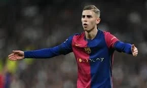 Barca bán Fermin Lopez với giá khủng.