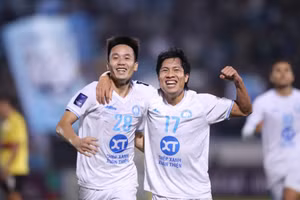 CLB Thép xanh Nam Định miễn phí vé trận gặp Thanh Hóa ở vòng 22 V-League.