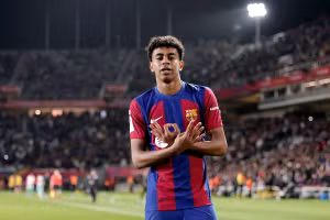 Lamine Yamal muốn ở lại Barcelona mãi mãi.