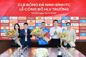 HLV người Tây Ban Nha Gerard Albadalejo dẫn dắt CLB Ninh Bình ở V-League 2025/26.