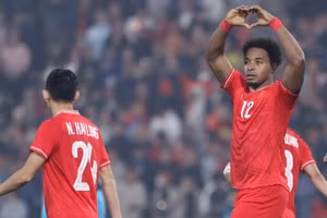 Xuân Son lỡ hẹn trận giao hữu với CLB Man United.