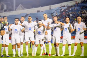 Nam Định thắng vất vả Svay Rieng trên sân Thiên Trường.