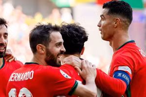  Bồ Đào Nha sẽ đại chiến với Pháp lúc 2h00 sáng 6/7.