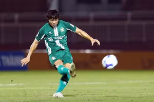 Công Phượng ghi 4 bàn sau 5 trận ở giải hạng Nhất.