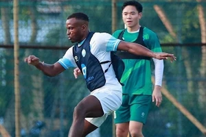 Chân dung ngoại binh 1 triệu euro thử việc Nam Định FC