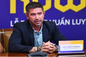HLV Harry Kewell thất vọng với trận thua Ninh Bình FC.