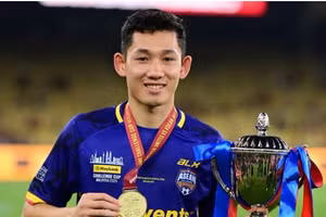 Hai Long hài lòng với màn trình diễn trước Man United.