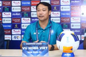 Nam Định quyết thắng Tampines Rovers ở Cúp C2.