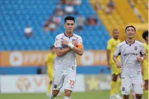Tiến Linh đoạt danh hiệu Vua phá lưới V-League 2024/25.