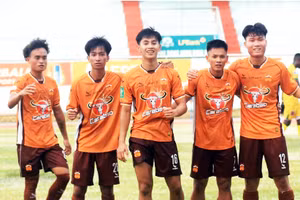 CLB Hoàng Anh Gia Lai dự V-League 2025/26 với loạt cầu thủ trẻ.