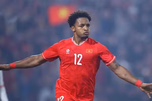 Tiền đạo Nguyễn Xuân Son có thể trở lại sân cỏ sớm hơn dự kiến.