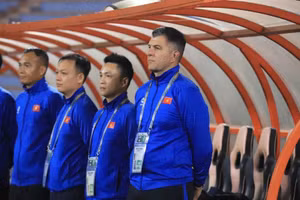 HLV Roland dẫn dắt U17 Việt Nam dự U17 châu Á.