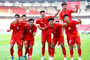 U23 Việt Nam vào chung kết U23 Đông Nam Á với thành tích toàn thắng.