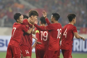 Bóng đá Việt Nam lập kỷ lục siêu ấn tượng