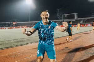 Patrik Lê Giang ký hợp đồng 3 năm với CLB TPHCM.