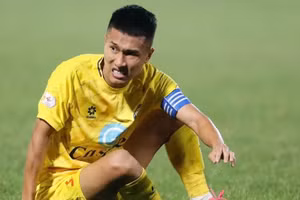 Doãn Ngọc Tân nghỉ thi đấu dài hạn vì chấn thương.