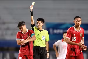 Trọng tài Hiroki Kasahara sẽ điều hành trận đấu giữa tuyển Việt Nam và Singapore. Ảnh: Lâm Thỏa.