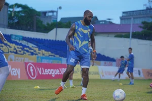 Luiz Antonio gia nhập Hải Phòng FC sau khi chia tay Thanh Hóa.