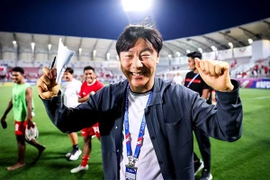 HLV Shin Tae-yong được đồn đoán tái hợp bóng đá Indonesia.