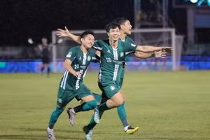 Công Phượng liên tục ghi bàn ở giải hạng Nhất.