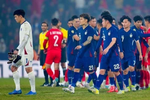 Tuyển Thái Lan trở thành cựu vương AFF Cup.