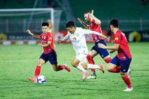 Bình Định gặp khó trong cuộc đua trụ hạng V-League.