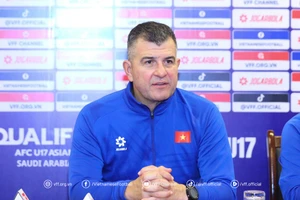 Thống kê bất ngờ về HLV Cristiano Roland với bóng đá Việt Nam