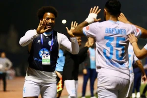 Thép Xanh Nam Định cạn kiệt cơ hội bảo vệ ngôi vương V-League