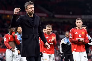 Lộ diện loạt mục tiêu mua sắm của Man United