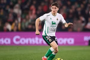 Jorge Salinas lọt tầm ngắm của Man United.