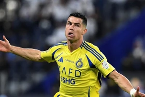 Roberto Carlos nói điều bất ngờ về C.Ronaldo