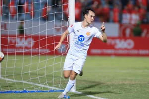 Văn Toàn muốn cùng Thép Xanh Nam Định đoạt mọi danh hiệu.