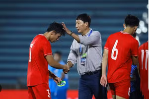 Tuyển Việt Nam chia tay một cầu thủ trước trận gặp Nepal.