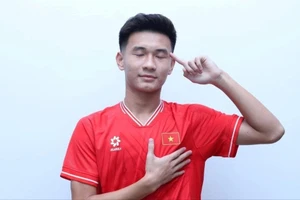 Lê Tấn Dũng lỡ hẹn với giải giao hữu quốc tại Hàn Quốc vì chấn thương.