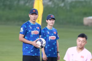 HLV Kim Sang Sik được giao nhiệm vụ giúp tuyển Việt Nam vào chung kết AFF Cup 2024.