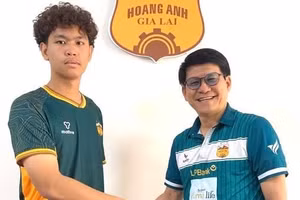 Chaloongphum Phong gia nhập CLB Hoàng Anh Gia Lai.