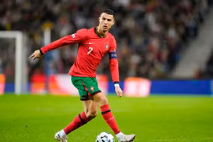 C. Ronaldo được John Terry ca ngợi hết lời.