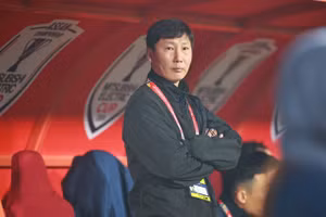 HLV Kim Sang Sik tuyển Asean All Stars so tài Man United trong tháng 5 tới.