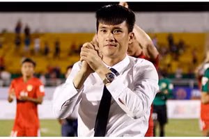 Lê Công Vinh có bằng HLV chuyên nghiệp hạng C.