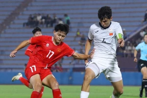 U17 Việt Nam thắng ấn tượng U17 Singapore ở giải châu Á.