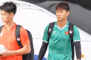 Loạt cầu thủ trẻ của Câu lạc bộ TPHCM sang Brazil tập huấn.