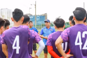Tuyển U19 Việt Nam chuẩn bị tích cực cho giải Đông Nam Á.