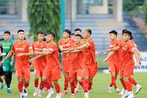 HLV Kim Sang-sik không dẫn dắt Olympic Việt Nam dự ASIAD 2026