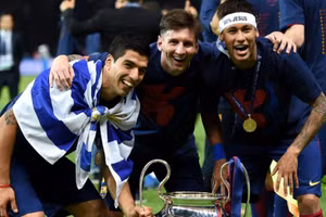 Neymar cân nhắc tới Mỹ thi đấu tái hợp Messi và Luis Suarez .