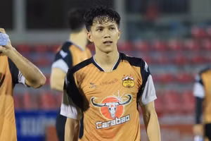 Trần Bảo Toàn chấn thương trước ngày lên tuyển Việt Nam.