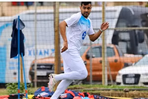 Romulo vắng mặt ở vòng 19 V-League vì án treo giò.