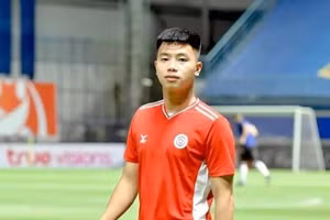 Cao Trần Hoàng Hùng gia nhập Bình Định FC.
