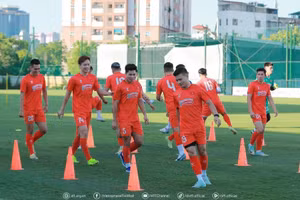 Tuyển Việt Nam giao hữu Thép Xanh Nam Định trong tháng 9.